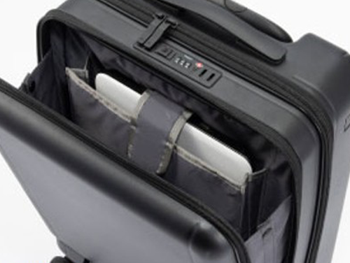 フロントポケット